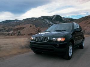BMW X5 3.0i 2000 года (US)